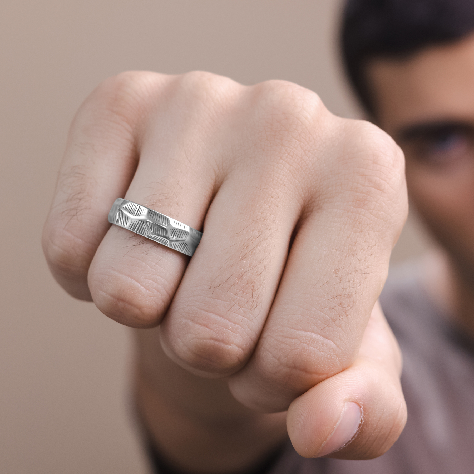 טבעת לגבר – טבעת און כסף